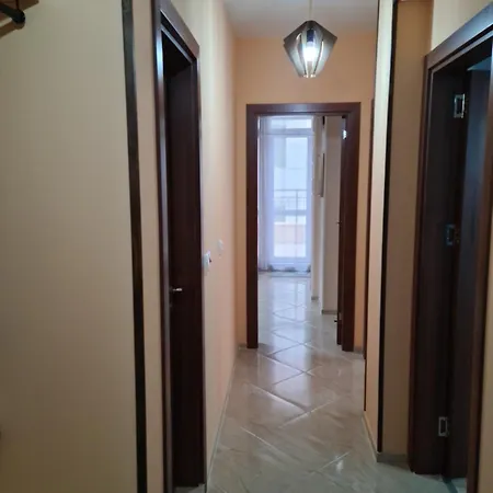 Beautiful Seaside Apartament Pomorie