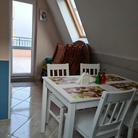 Beautiful Seaside Apartament Pomorie